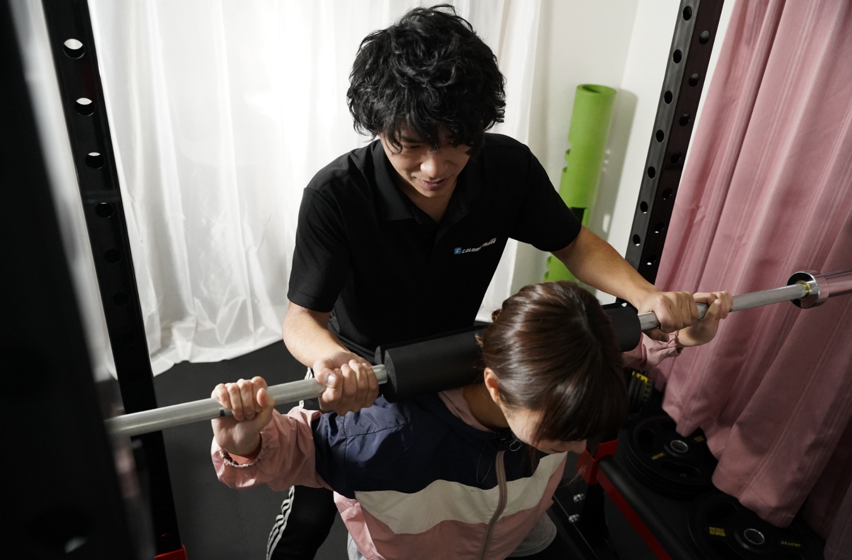 すらっと伸びる美しい脚へ。O脚を改善して美脚になる3つの運動をご紹介!